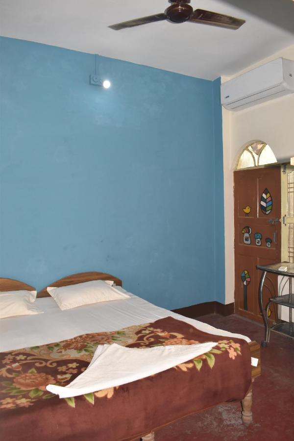 Guest house Om Rest House *